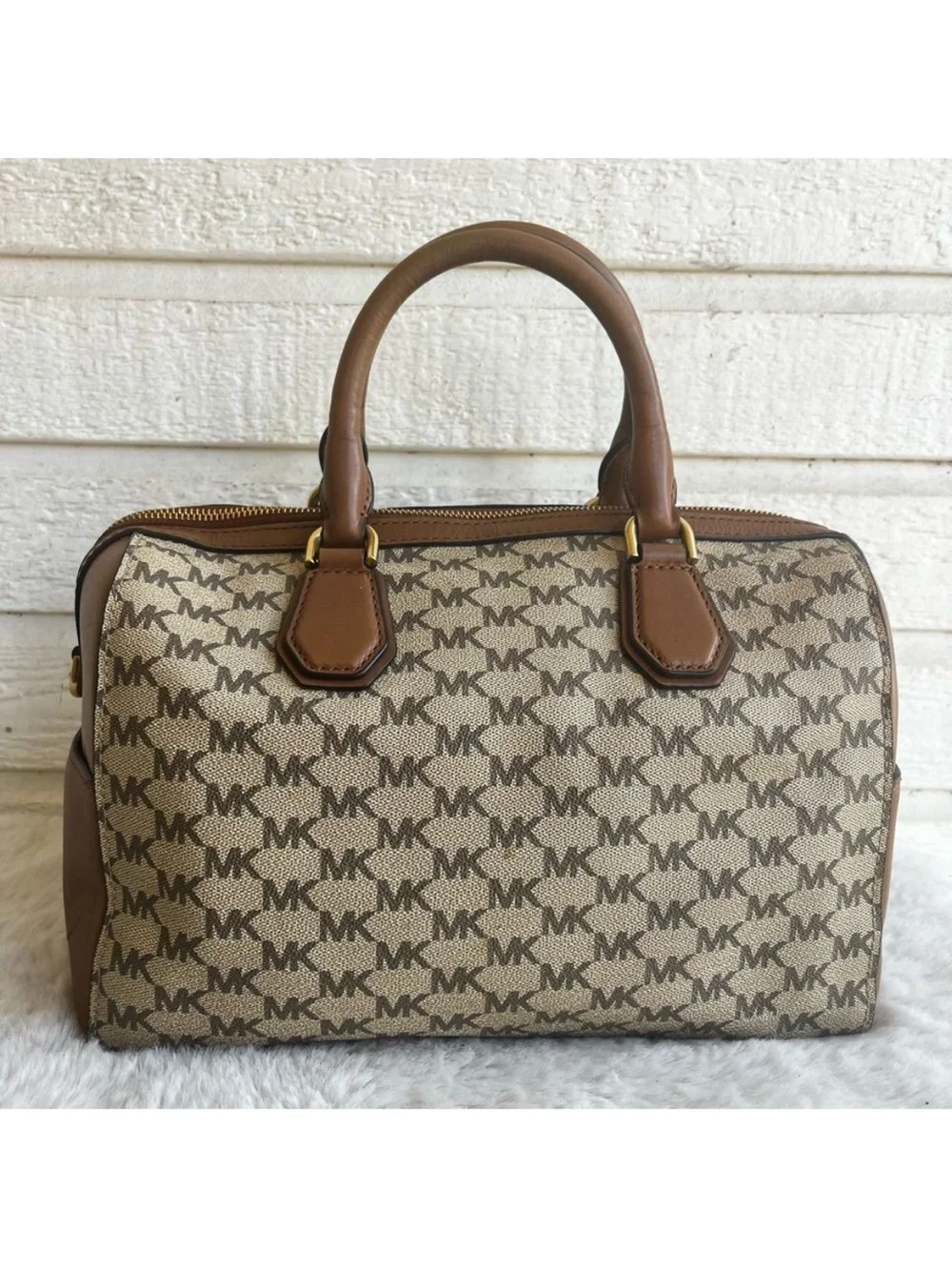 MICHAEL KORS Medium Mercer Heritage Duffle Boston Speedy Monogram Tote Bag